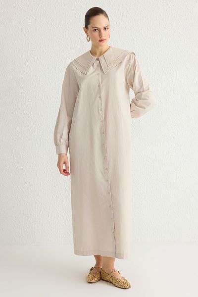 Trendyol Modest Beigefarbenes, kontrastierendes, detailliertes, gewebtes Kleid mit doppeltem Kragen TCTSS25EB00000