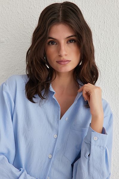 Trendyol Collection Cămașă albastru deschis cu detaliu de piatră TWOSS25GO00015