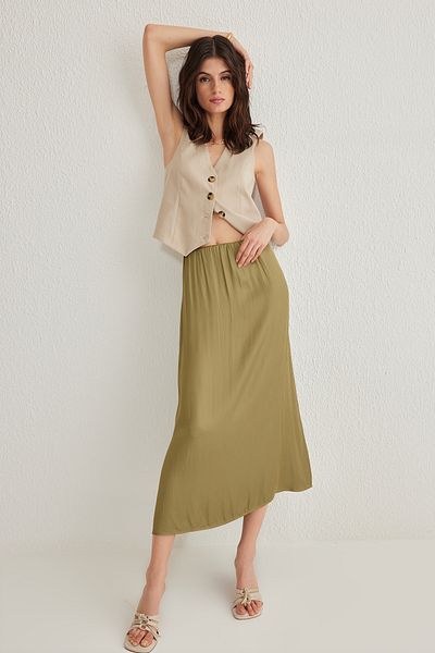 Trendyol Collection Khaki Satin LK Fabric A-Linie Midirock TWOSS25ET00016