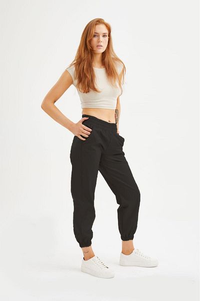Oro verde Pantaloni negri Jogger din catifea din piele pentru femei