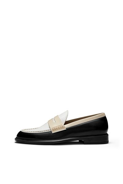 Isabel Bernard Vendôme Blandine Schwarz Und Weiß Kalbsleder Loafers Mit Weißen Details Ib51015-10170