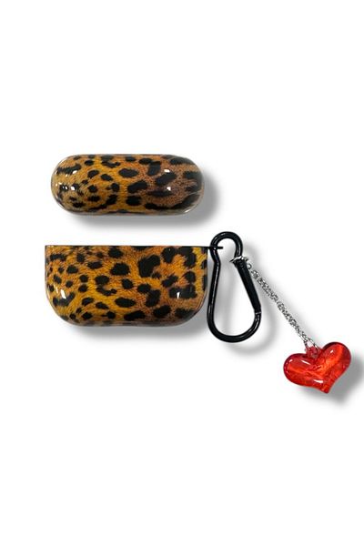 KVK PRİVACY AirPods Pro 2Nd Generation Compatible Headphone Case Leopard Pattern Red Heart Clasp Cover