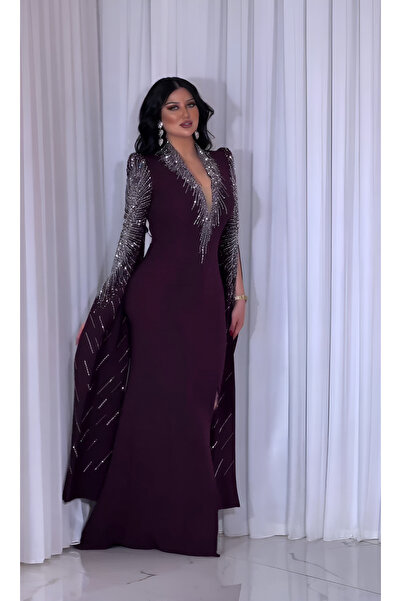 NHMODA فستان سهرة بأكمام طويلة ورقبة على شكل حرف V من القماش الكريب المزدوج مع تفاصيل حجرية