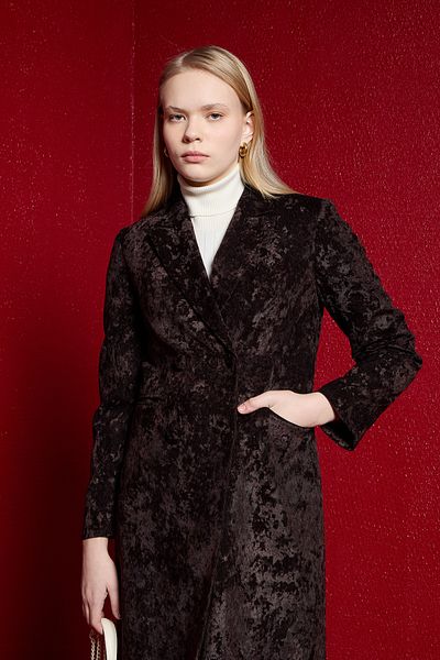 Fatma Atasoy Дълго кадифено яке от кафяво