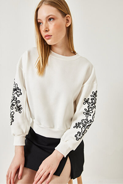 Bianco Lucci Women's Sweatshirt with Embroidery Sleeves 60601029