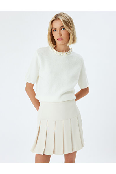 Koton Knitwear Short Sleeve Sweater Crew Neck with Pearl Embroidery Detail