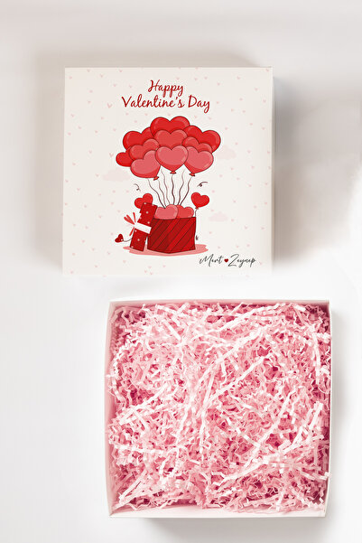 HEDİYEDİYE Sevgililer Gününe Özel Isimli Beyaz Boş Kutu 20x20cm