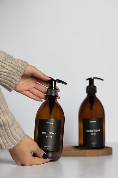 homence 2-Pack Amber Glass Liquid Soap - with Wooden Stand, Dishwashing Detergent, Bottle Black Label 500ml