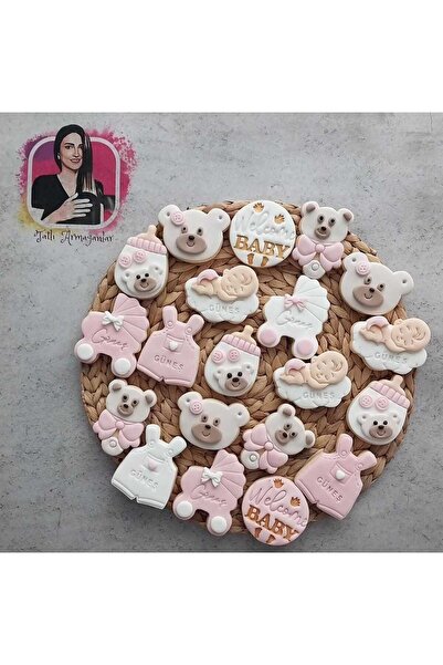 Tatlı Armağanlar Pembe İsimli Welcome Baby Bulutta Uyuyan Bebek Tulum Biberon ve Bebek Araba Butik Kurabiye - 20 Adet