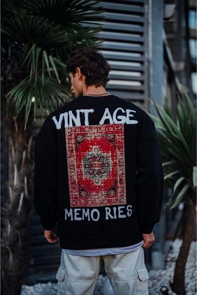 modaserdem Oversize Crew Neck Φούτερ με στάμπα με τρεις κλωστές - Μαύρο