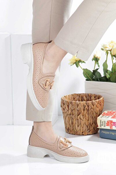No 35 Toka Detaylı Delikli Kadın Loafer Ayakkabı