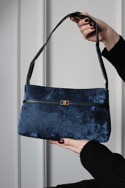 Mimoza Women's Velvet Textured Minimalist Hand / Shoulder Bag - Velvet Touch
