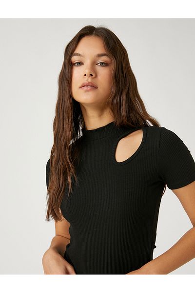 Koton Tricou crop cu mânecă scurtă cu guler înalt