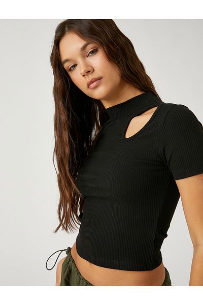 Koton Tricou crop cu mânecă scurtă cu guler înalt