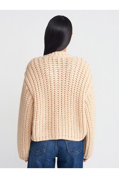 Dilvin 60960 Crew Neck Soft Textured Pocket Buttoned Knitwear Cardigan-Cream
