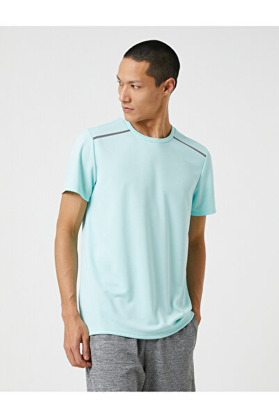 Koton Αθλητικό μπλουζάκι με ριγέ στάμπα με λαιμόκοψη που αναπνέει