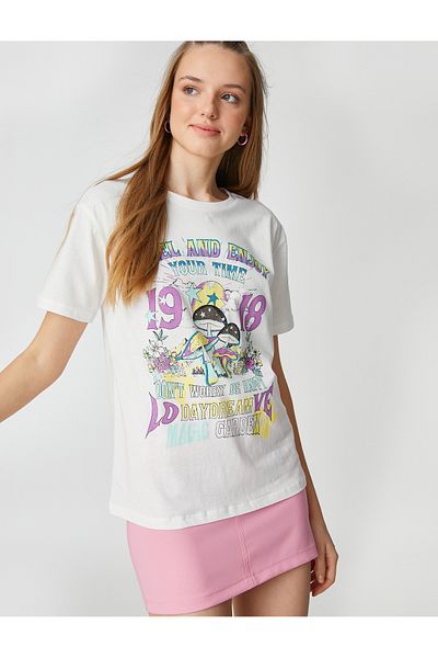 Koton Σλόγκαν εμπριμέ T-Shirt με λαιμόκοψη κοντό μανίκι