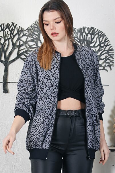 Chiccy Grey-Black Bomber Collar Cuffed Sleeves Casual Woven Jacket with Zipper Pockets 70 65