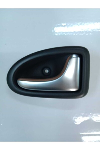 Orjinal MEGANE 1 KAPI İÇ AÇMA KOLU SAĞ KROM  8200028995