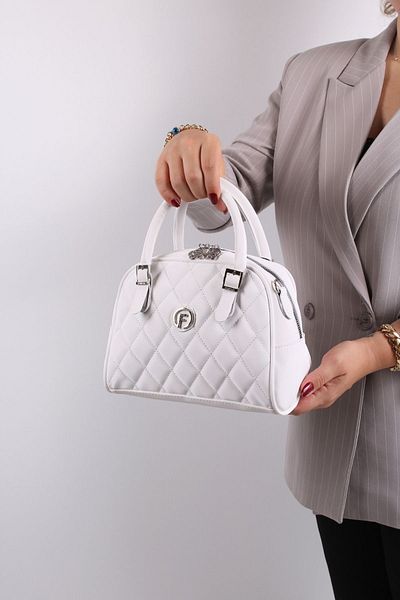 GALB LEATHER O calitate la sfârșitul sezonului stocuri în exces Outlet Genți pentru femei Produse de oportunitate
