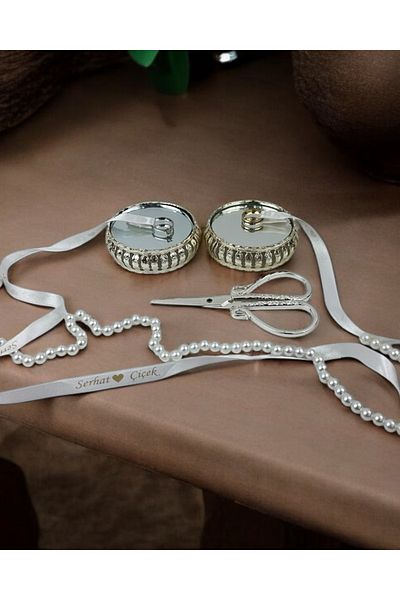 CyzHome Lucea Rises Silver Mirrored and Promise Scissors Set