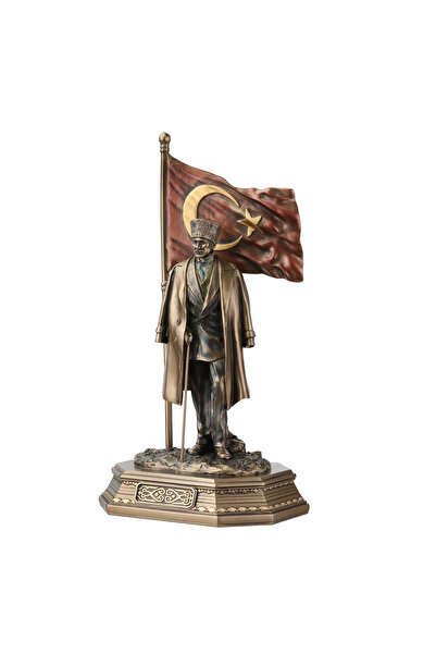 Kayıp Yüzük Türk Bayrağı ve Atatürk