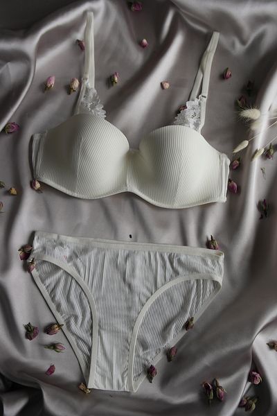 love secret Γυναικείο Σετ Bralet και εσώρουχα Lotus ριγέ δαντέλα - Κομψά και άνετα εσώρουχα