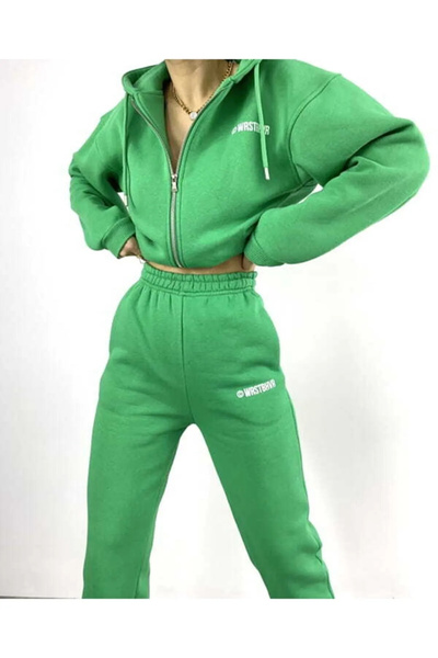 npLStore Ženska trenerka sa detaljnim natpisima na rukavima