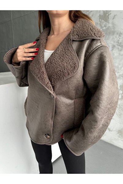 Ekim Store Shiny Buttoned Plush Laminated Leather Coat