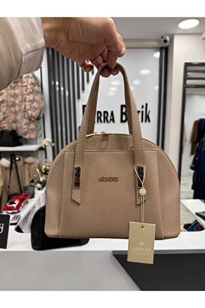 Armine hand and shoulder bag