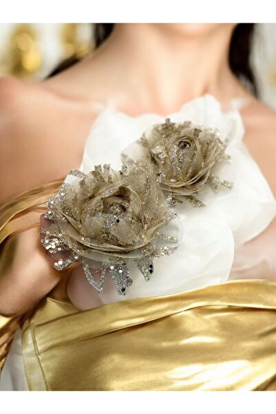 Handmade Gold Simli Çiçek Tasarımlı Broş – Zarif ve Gösterişli Aksesuar