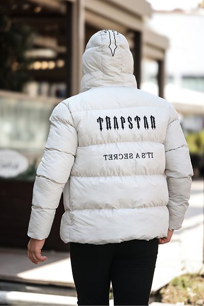 Abalı Ανδρικό πουπουλένιο παλτό Trapstar με λεπτομέρεια Supat και κέντημα, αδιάβροχο και αντιανεμικό προϊόν