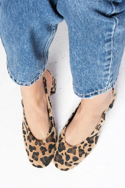 Mio Gusto Karina Leopard Print Thick Heeled Women's Open Back Shoes