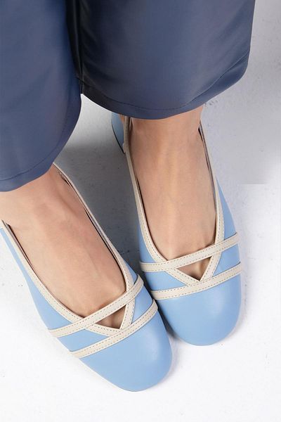 Mio Gusto Pantofi de damă cu toc gros de culoare albastră Bertina