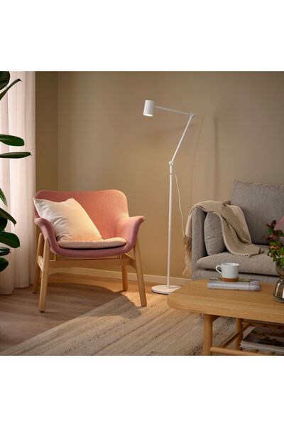 IKEA yer ve okuma lambası, koyu gri Ampul ayrıca satılır.LED ampul GU10'u önerir