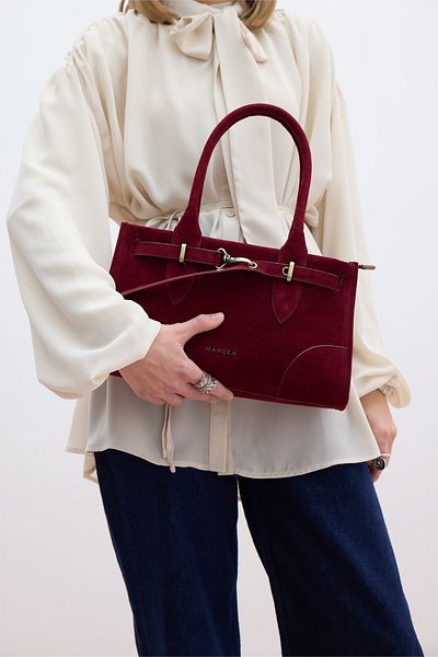 Manuka Grace Faux Burgundy Wildleder Gürteltasche