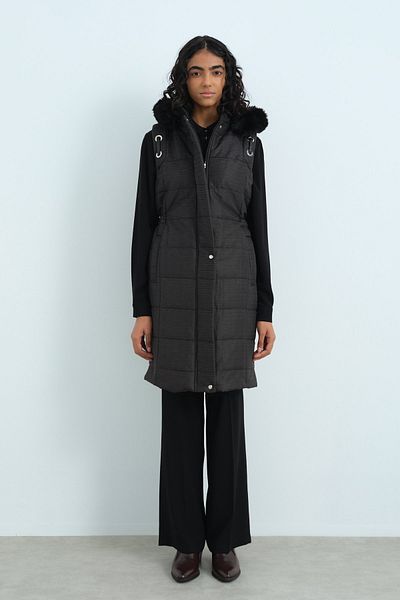 Nihan Eyelet Detailed Sports Quilted Vest Black