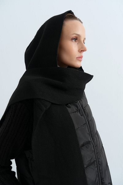 Nihan Hooded Black Goose Type Vest