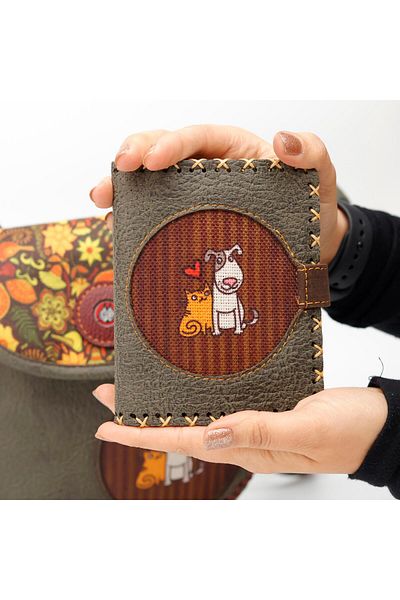 HOODİEMOUSE Ethnic Bohemian Retro Style Cat and Dog Figured Green Small Wallet