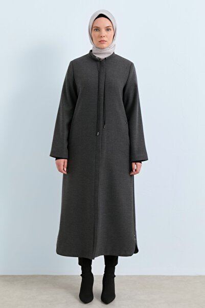 Nihan Büyük Beden Bağcık Detaylı Manto Füme