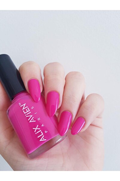 Alix Avien Şeker Pembe 61 - Yüksek Pigmentli Uzun Süreli Kalıcılık Hızlı Kuruma - Nail Lacquer 61