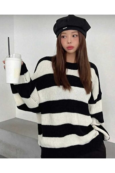 trikomode Black and White Striped Crew Neck Oversize Women's Knitwear Sweater