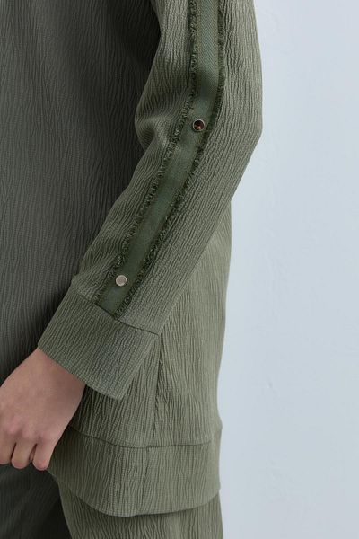Nihan Comfortable Set - Khaki with Snap Sleeves
