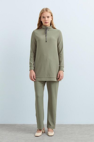 Nihan Green Detailed Stoned Button Tunic & Pantalon Made of Forest Sleeve Fabric