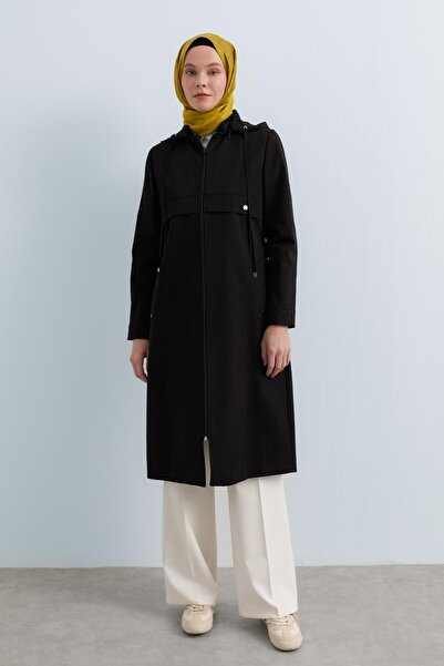 Nihan Seyyar Kapşonlu Cep Detaylı Kap Siyah