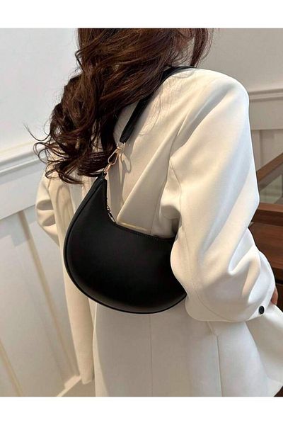 ESTUTE Elegant Touch of Modern Elegance: Minimal Shoulder Bag
