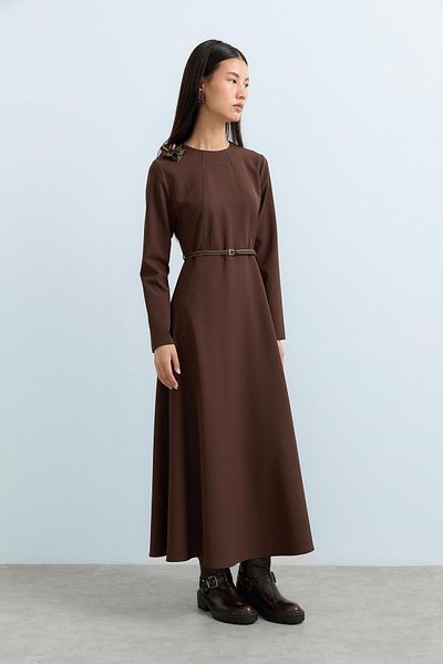 Nihan Brown Dress - with Brooch Detail and Belt