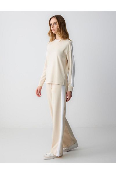 Jimmy Key Light Beige Crew Neck Long Sleeve Knitted Modal Sweatshirt