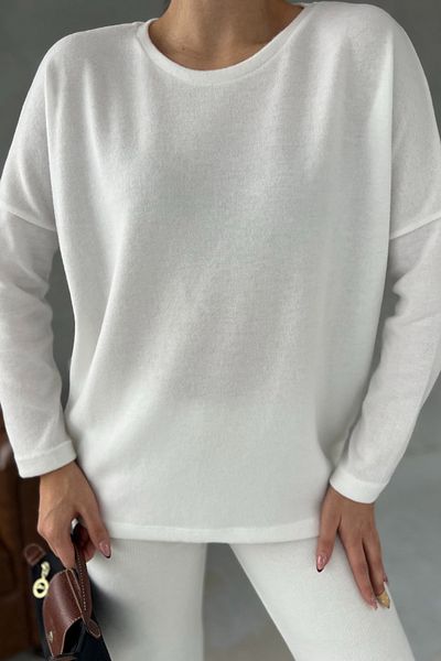 Seda Yalçın Atelier Pulover alb din tricot moale cu gât crew