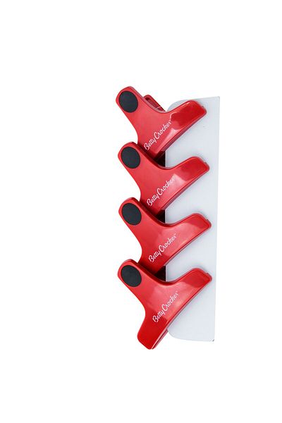 BETTY CROCKER Kitchen Clips With Magnet Set Of 4 Pieces Red